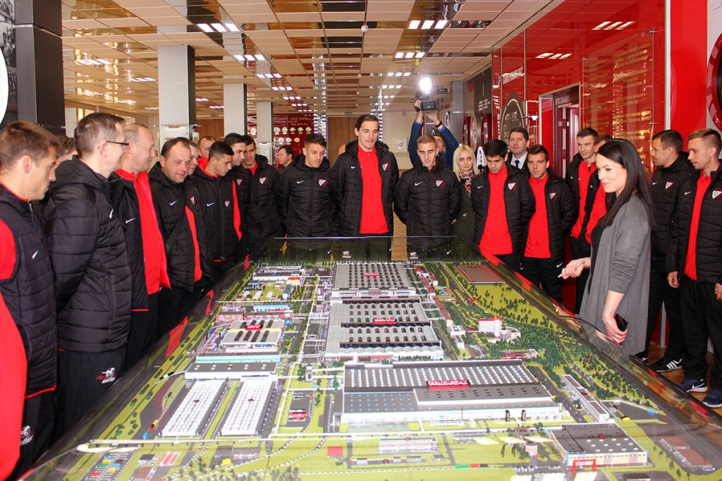 2019_04_11_vizit_belshina (1).jpg 2019_04_11_vizit_belshina (1).jpg